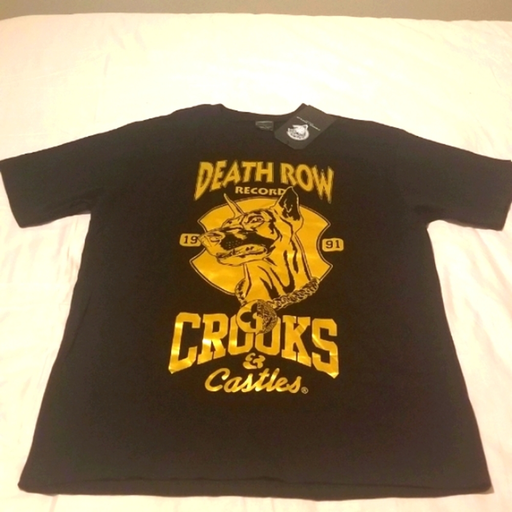 Men's Black/Gold Crooks & Castles T-Shirt "NEW" W/Tags.
